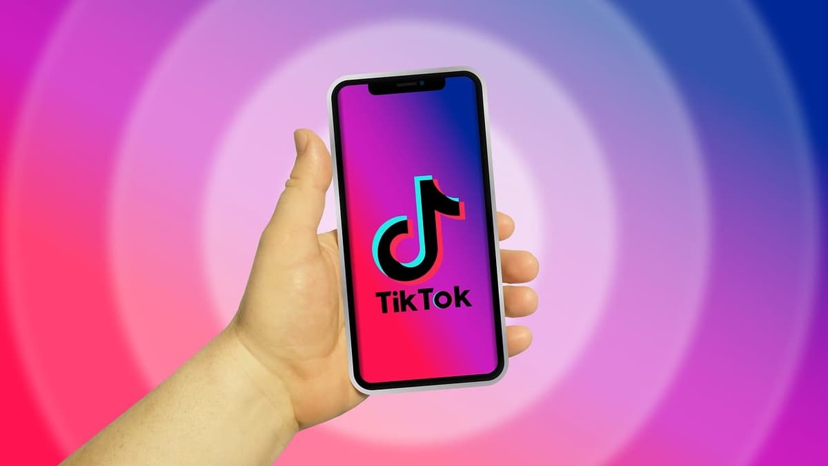 Cover image for Boosting Engagement with TikTok: How to Use Messenger Genie as Your TikTok Comment Generator